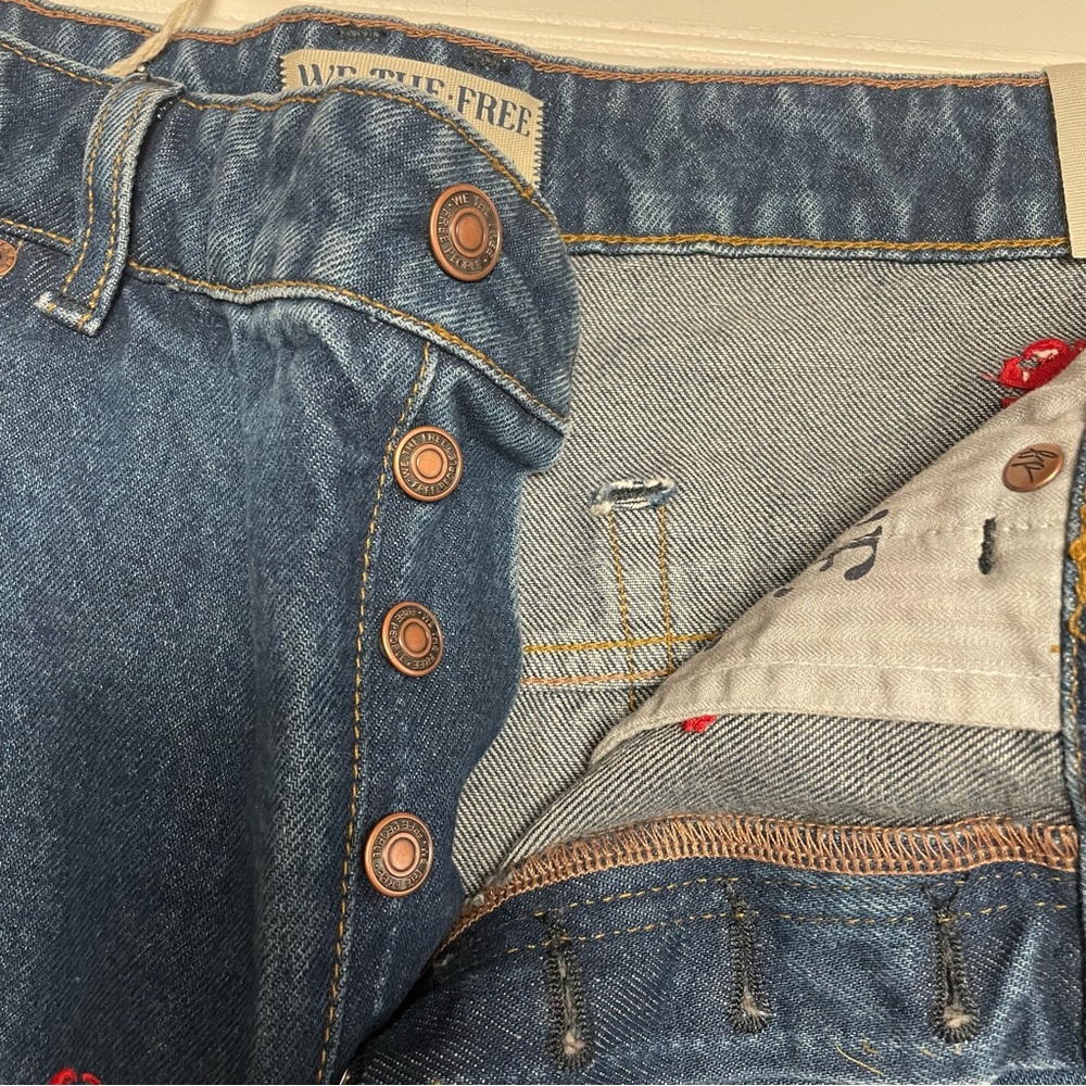 We The Free People Tricia Fix Deep Trance
Boyfriend Embroidered Crab Jeans 31 - Picture 14 of 16